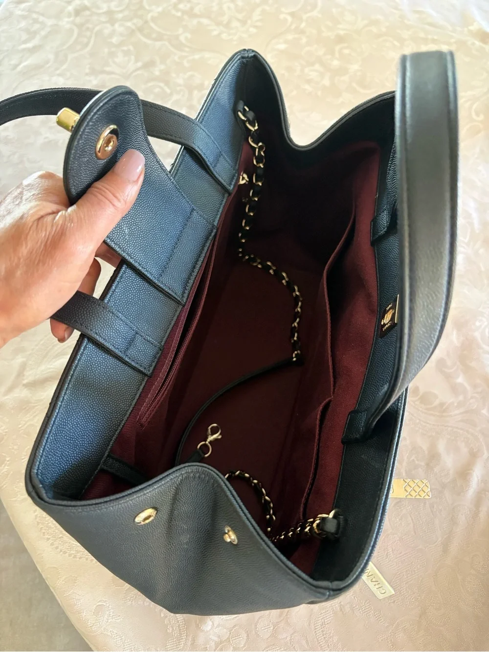 Chanel caviar tote